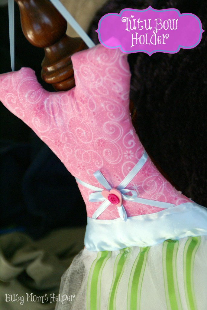 Tutu Bow Holder Tutorial / Busy Mom's Helper