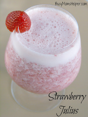 Strawberry Julius / recipe by BusyMomsHelper.com / delicious and creamy summer drink