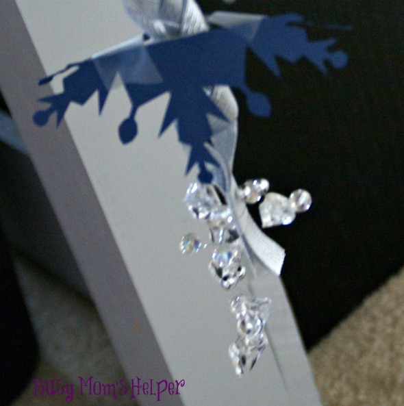 Elsa Frozen Chandelier / by www.BusyMomsHelper.com #Frozen #Elsa #DIY