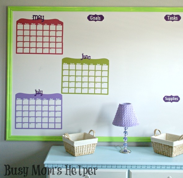 How I Organize My Blog Planning / by www.BusyMomsHelper.com #blogging #organization #dryerase #craftroom