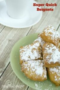 60+ Breakfast Ideas for the School Year / by Busy Mom's Helper #roundup #breakfast #quickbreakfast