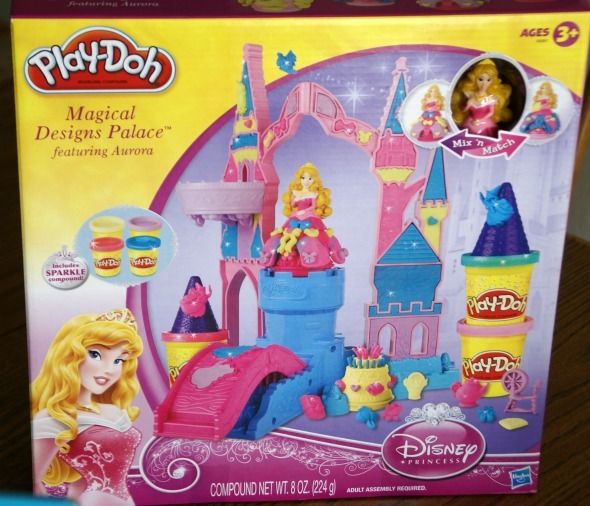 Happy National Play Doh Day with Busy Mom's Helper #playdohday #kidfun #gifts