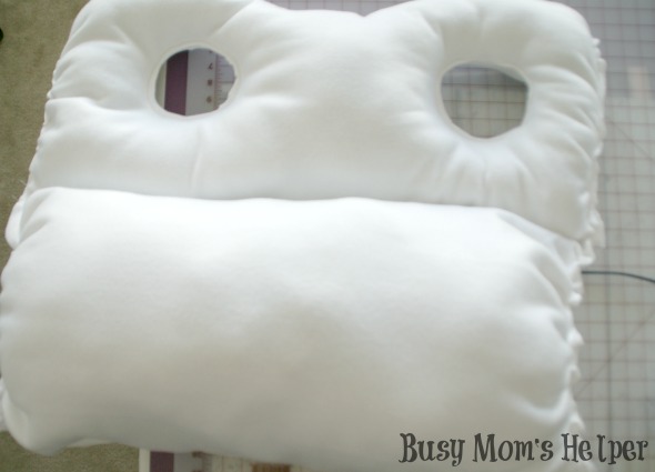 DIY Olaf Costume in 2 Hours or Less / by Busy Mom's Helper #Frozen #Olaf #Costume #Snowman