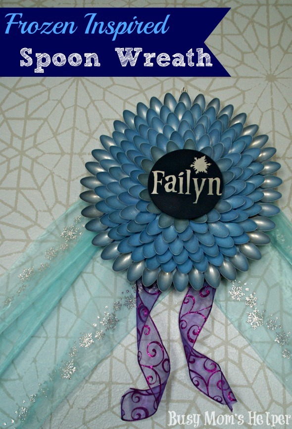 Frozen Inspired Spoon Wreath / by Busy Mom's Helper #frozen #wreath #decor