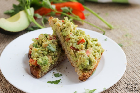 Smashed Chickpea and Avocado Toast, a healthy way to start the day l Steph in Thyme for Busy Mom's Helper