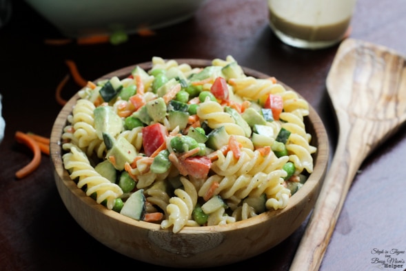 Picnic Perfect Pasta Salad l Steph in Thyme for Busy Mom's Helper