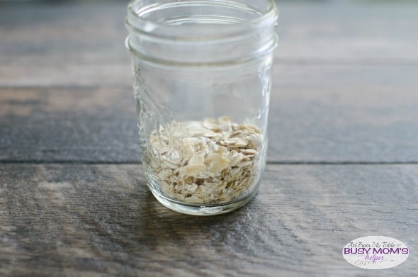 strawberry almond overnight oats
