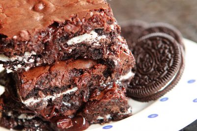 cookies and cream oreo fudge brownies