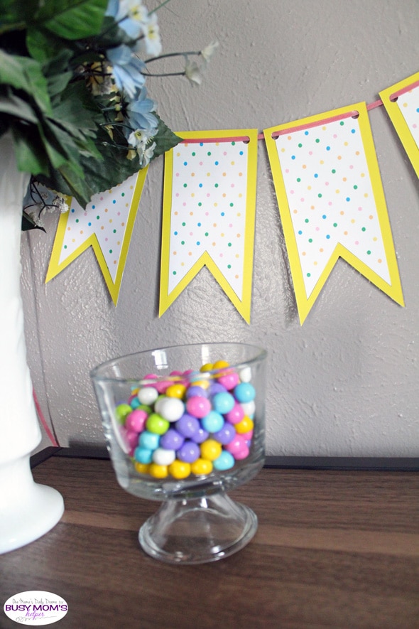 Printable spring banner: bright polka dots paper craft