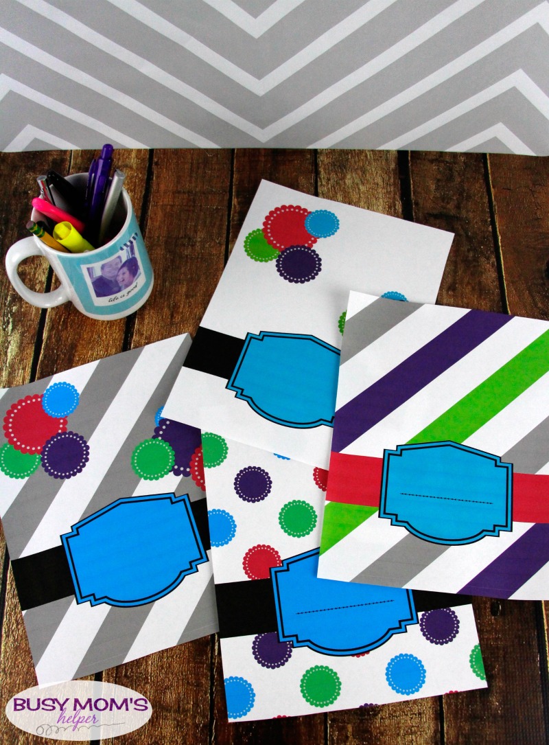 Family Home Binder Printables - keep all your family's important information in one, simple place with this helpful printable pack perfect for busy moms! There's pages for emergency contacts & plans, birthdays, medical and school information, budgets, weekly tasks and to do lists, menu and shopping lists, babysitter sheet & more! #printable #homebinder #familybinder #busymoms #homemanagement