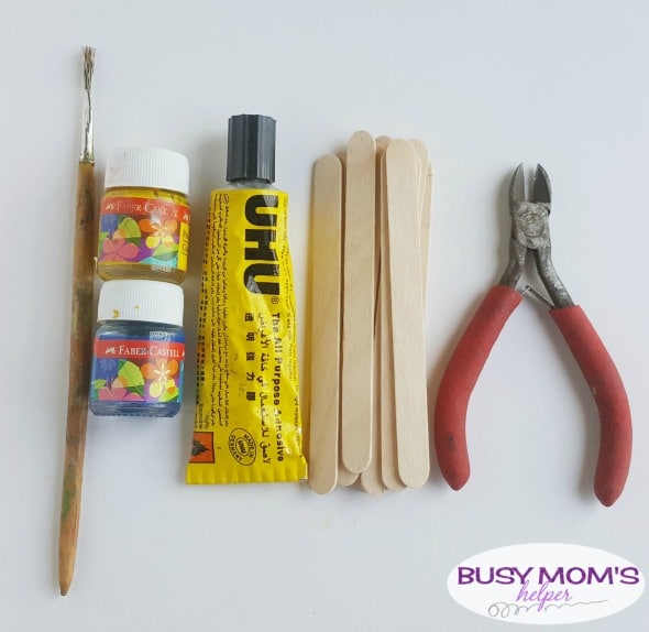 DIY Popsicle Stick Coasters / a fun craft for adults, kids, teens or anyone! #craft #diy #paint #popsiclestick #craftstick #project #activity