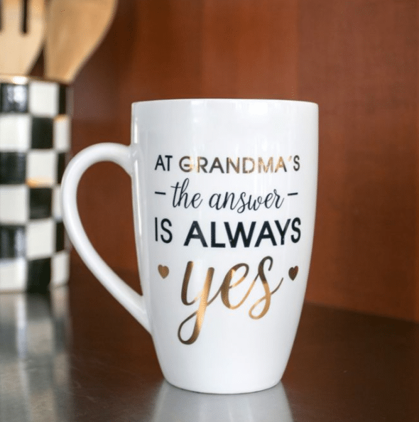 100 Stocking Stuffers under $10 / great budget friendly stocking stuffer ideas #stockingstuffers #gifts #holidays #christmas #holidaygift #stockingstufferideas #cheapstockingstuffers #budgetfriendly #cheapgifts #affordablegifts #undertendollars