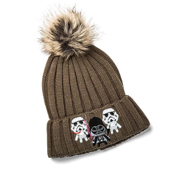 Holiday Gift Guide: Gifts for Nerds & Geeks / Whether Star Wars or Star Trek, Marvel or DC, Dr. Who, Harry Potter or any other incredible brands, here's a great list of perfect gifts for my fellow nerds & geeks! #holidaygiftguide #gifts #starwars #startrek #drwho #marvel #dc #superhero #harrypotter #giftideas #nerdgifts #geekgifts