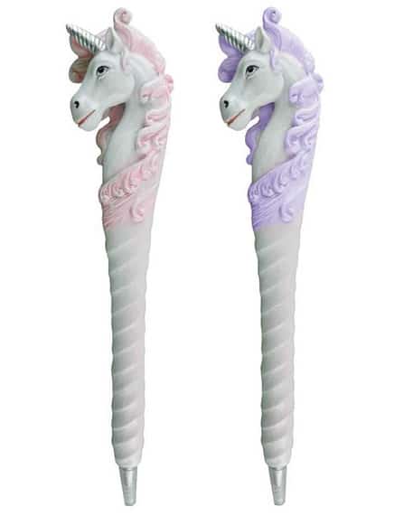 100 Stocking Stuffers under $10 / great budget friendly stocking stuffer ideas #stockingstuffers #gifts #holidays #christmas #holidaygift #stockingstufferideas #cheapstockingstuffers #budgetfriendly #cheapgifts #affordablegifts #undertendollars