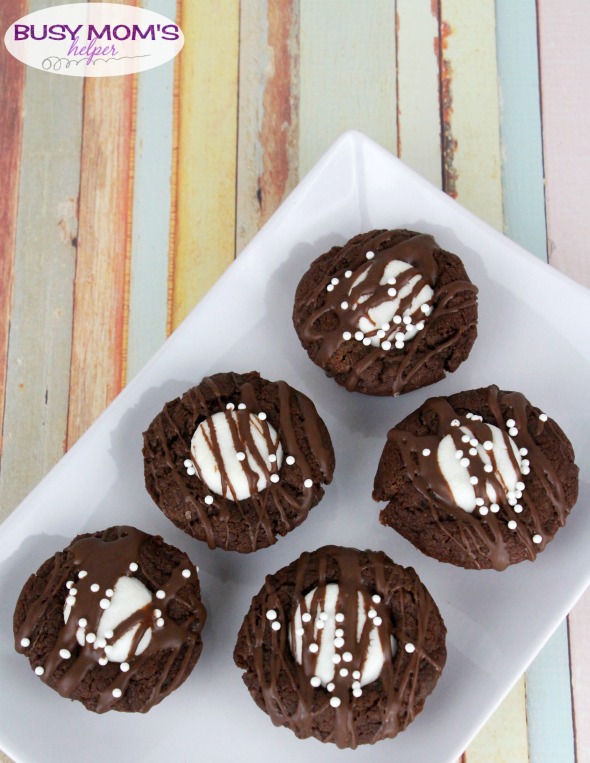 Mint Hot Chocolate Brownies #recipe #brownies #hotchocolate #hotchocolatebrownie #mintbrownie #minthotchocolate #minthotcocoa #hotcocoa #dessert #chocolate